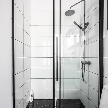 Stylish In The Heart Of The City. Apartament *