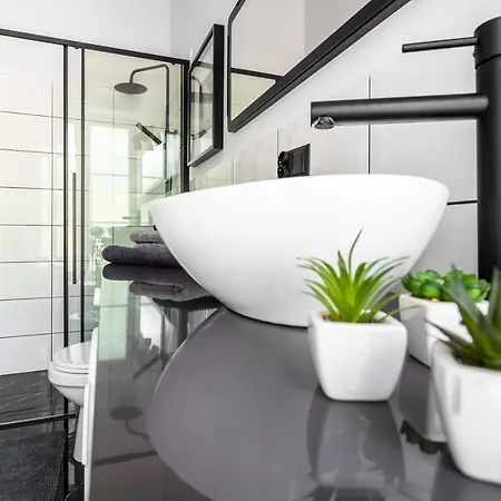 Stylish In The Heart Of The City. Varsavia