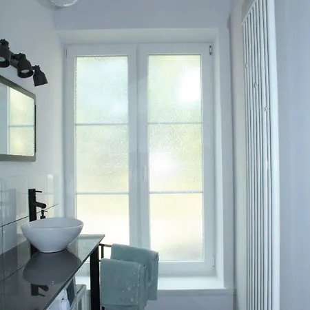 Stylish In The Heart Of The City. Apartament